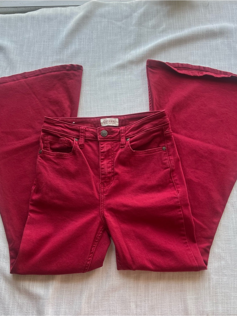 Shyanne High-Rise Red flare Jeans